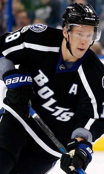 Lightning agree to 5-year, $26.5 million deal with Ondrej Palat